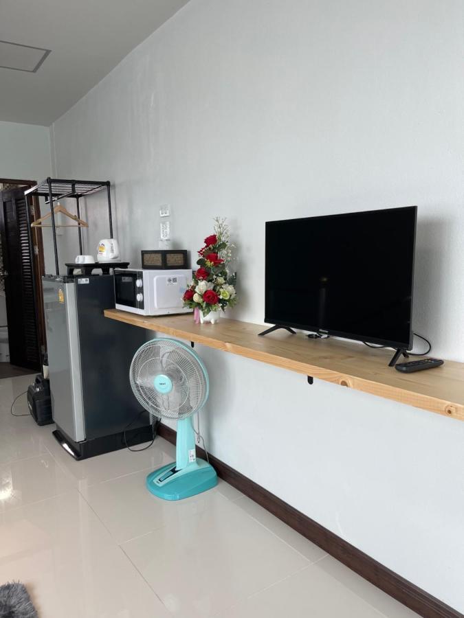 VIP Service Apartment 203: Central City Location Lampang Exterior photo